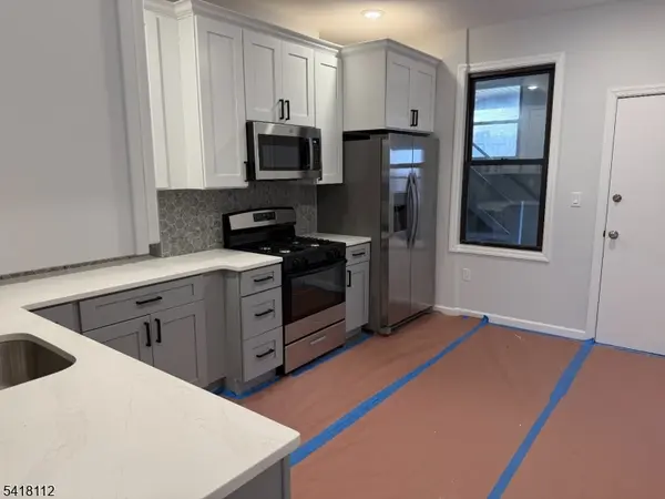 37 6Th St, Harrison Town, NJ 07029