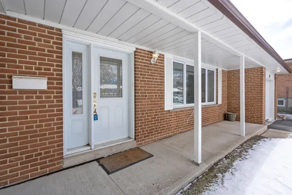 41 Sedgemount DR, Toronto E09, ON M1H 1X4