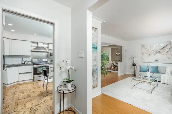 41 Sedgemount DR, Toronto E09, ON M1H 1X4