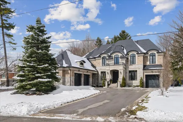 112 Woodview DR, Pickering, ON L1V 1L2