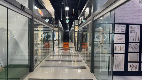 7250 Keele ST #Unit 280, Vaughan, ON L4K 1Z8