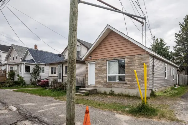 94 Father Costello DR, Timmins, ON P0N 1G0