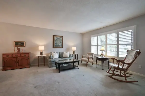 3501 Rubens CT, Burlington, ON L7N 3K3