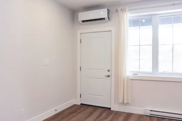 15 Arthur ST #203, Cramahe, ON K0K 1S0