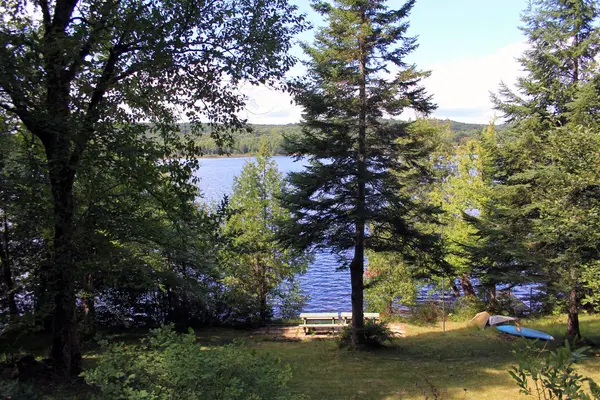 277 W Diamond Lake RD, Hastings Highlands, ON K0L 2A0