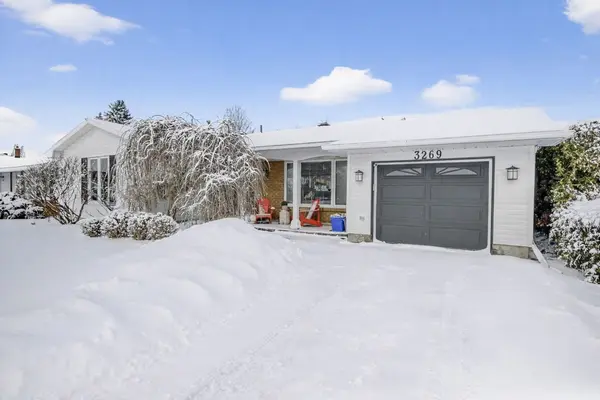 3269 CLEARWATER CRES, Hunt Club - South Keys And Area, ON K1V 7S3