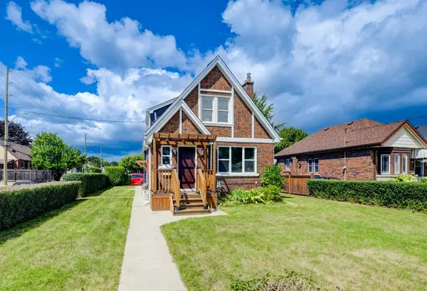 28 Barons AVE S, Hamilton, ON L8K 2X9