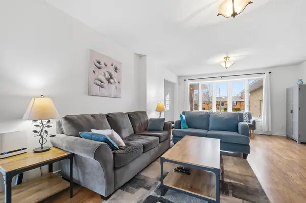 1779 Floyd AVE, Kingston, ON K7L 4V4