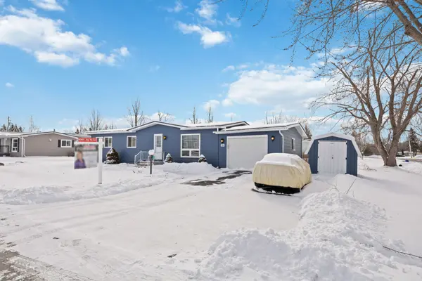 33 Vista DR, Kawartha Lakes, ON K9V 0H7