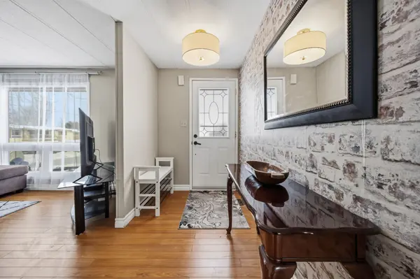 33 Vista DR, Kawartha Lakes, ON K9V 0H7