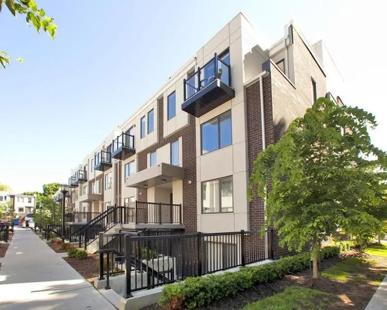 35 Valley Woods RD #513, Toronto C13, ON M3A 2R5