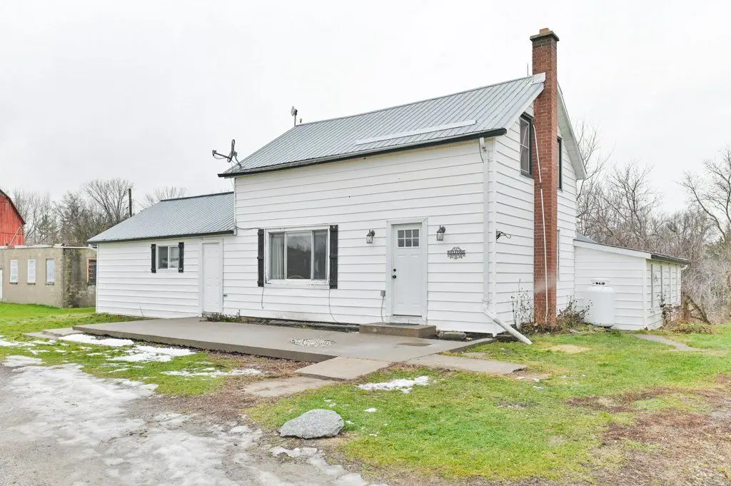 256 Moira RD, Centre Hastings, ON K0K 3E0