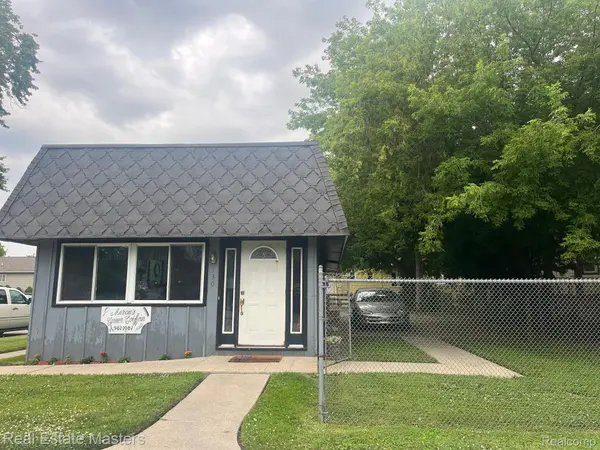 730 15TH ST, Port Huron, MI 48060