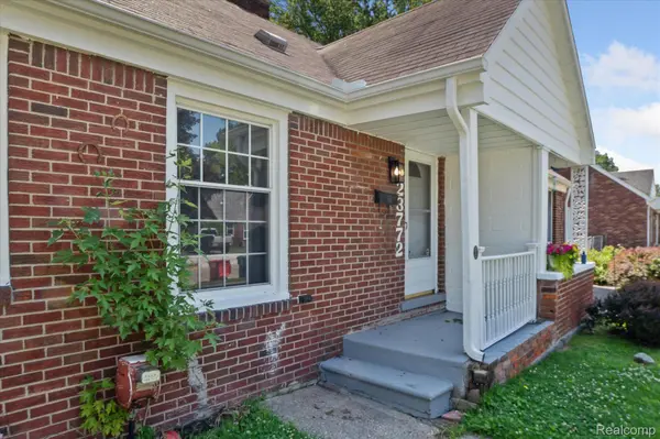 23772 Brittany AVE, Eastpointe, MI 48021