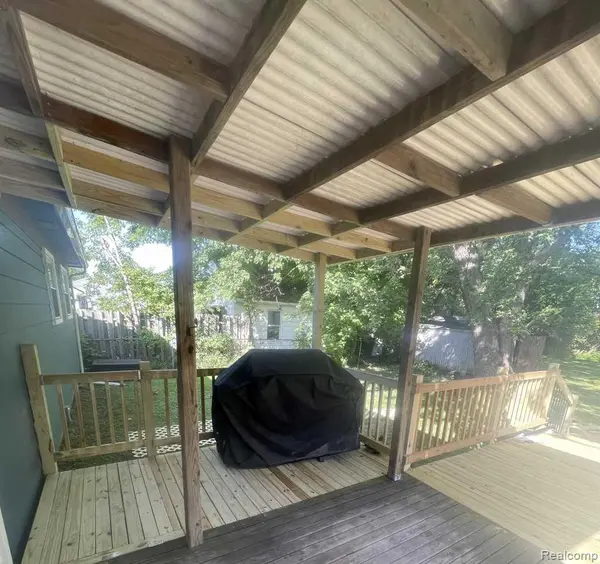 38176 S Groesbeck HWY, Clinton Charter Township, MI 48036