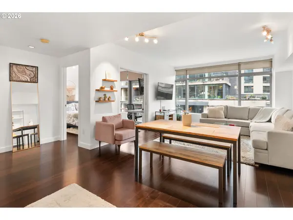 3601 S RIVER PKWY #305, Portland, OR 97239