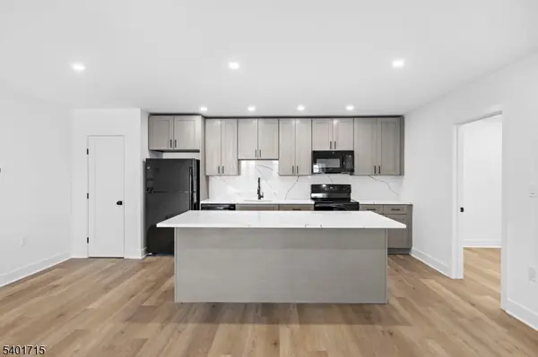 556 Main St #2, City Of Orange Twp., NJ 07050