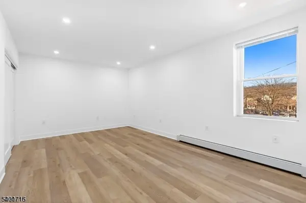 556 Main St #2, City Of Orange Twp., NJ 07050