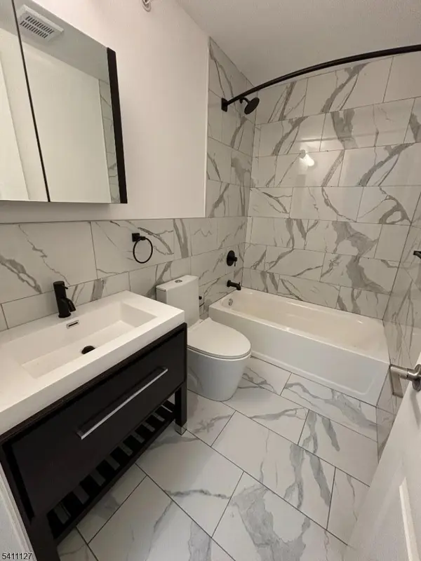 24 Elm St #202, Paterson City, NJ 07501