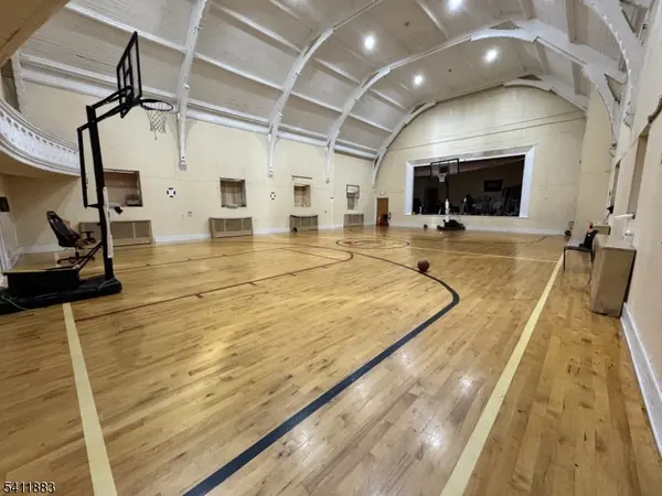 37 E Blackwell St, Dover Town, NJ 07801