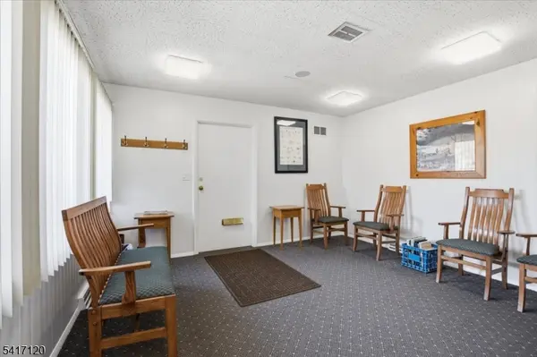 8 Shunpike, Madison Boro, NJ 07940