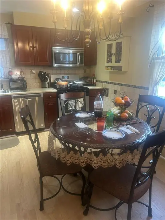 89 Columbus AVE, Staten  Island, NY 10304