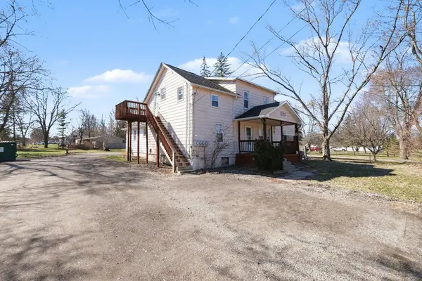 1163 W Reid Unit #3 RD, Flint, MI 48507