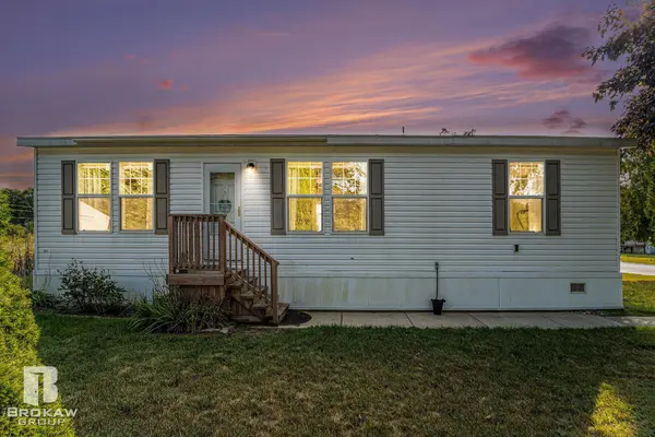 4649 Butternut ST, Independence Twp, MI 48348