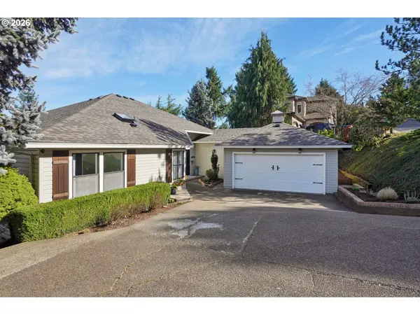 19760 WILDWOOD DR, West Linn, OR 97068