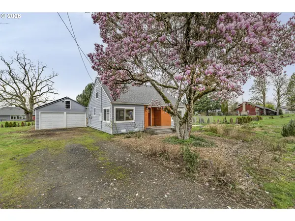 715 S 8TH AVE, Cornelius, OR 97113