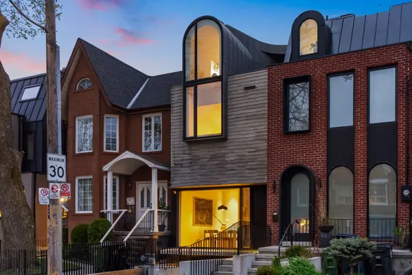 44 Foxley ST, Toronto C01, ON M6J 1R1