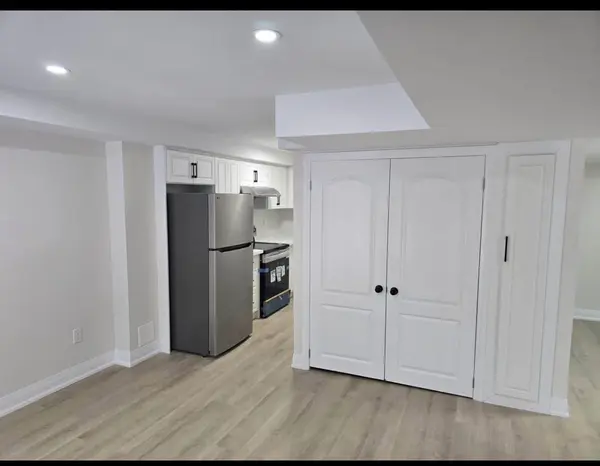 2088 Chris Mason ST, Oshawa, ON L1H 7K5