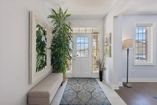 17 Carratuck ST, East Gwillimbury, ON L9N 0S5