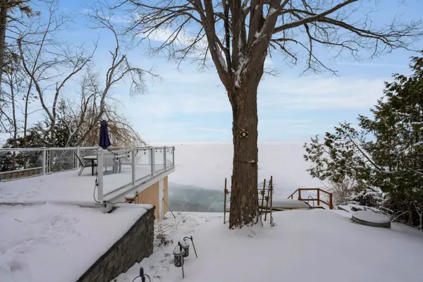 3595 Glenhaven Beach RD, Innisfil, ON L9S 2Z2