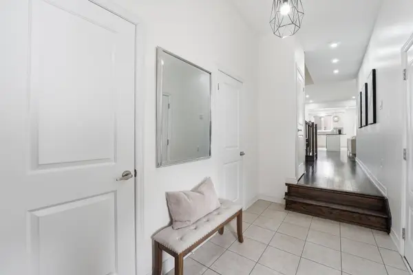 2056 Dale RD, Innisfil, ON L9S 0J8