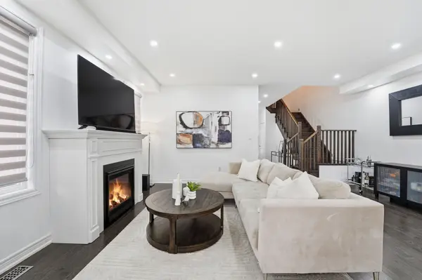 2056 Dale RD, Innisfil, ON L9S 0J8