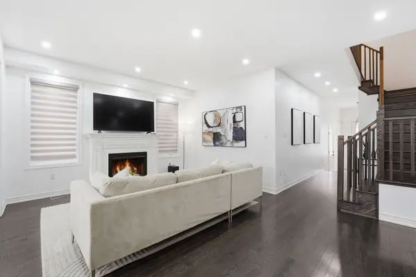 2056 Dale RD, Innisfil, ON L9S 0J8