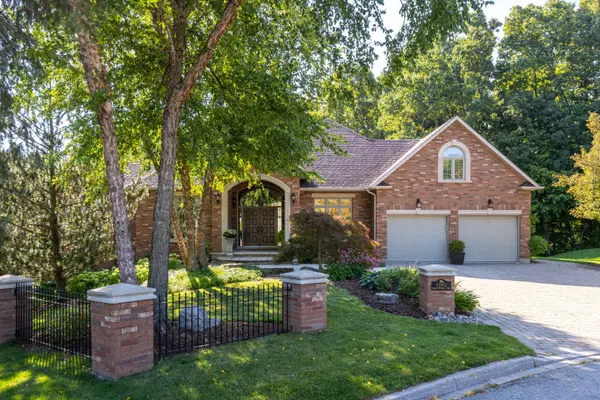 1285 Beaufort DR, Burlington, ON L7P 4V9