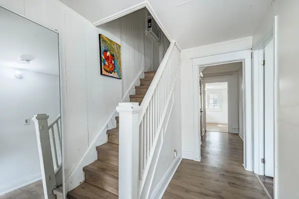 18 Hillcrest AVE, Brampton, ON L6W 1Y8