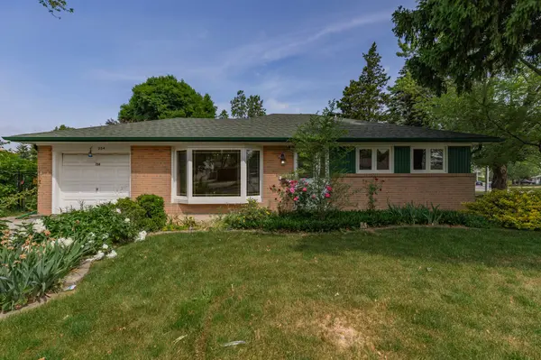 254 Bartley Bull Pkwy, Brampton, ON L6W 2L1