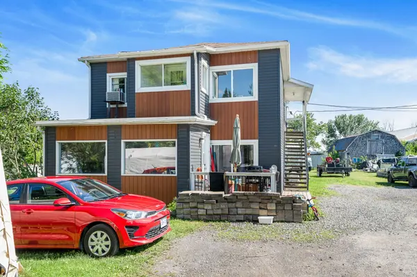 309-313 Front RD, Hawkesbury, ON K6A 2T1