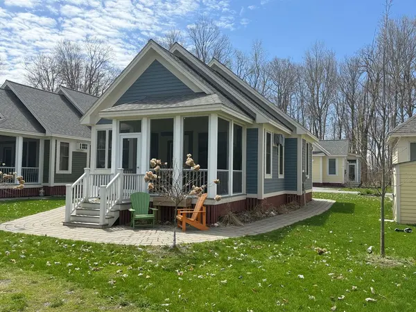 17 Hollow LN #222, Prince Edward County, ON K0K 1P0