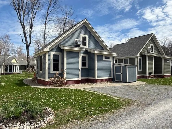 17 Hollow LN #222, Prince Edward County, ON K0K 1P0