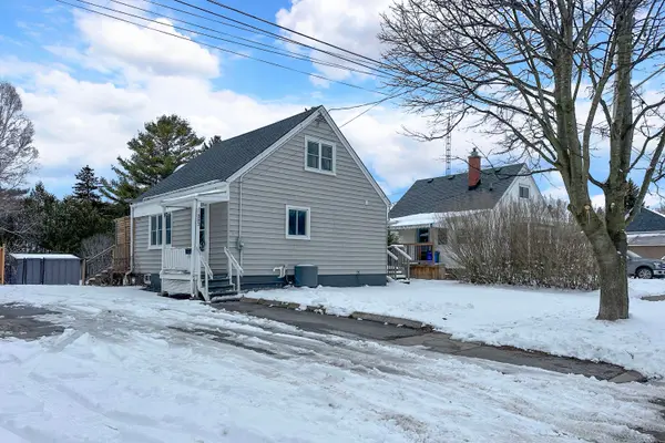 383 Campbell ST, Cobourg, ON K9A 4C1