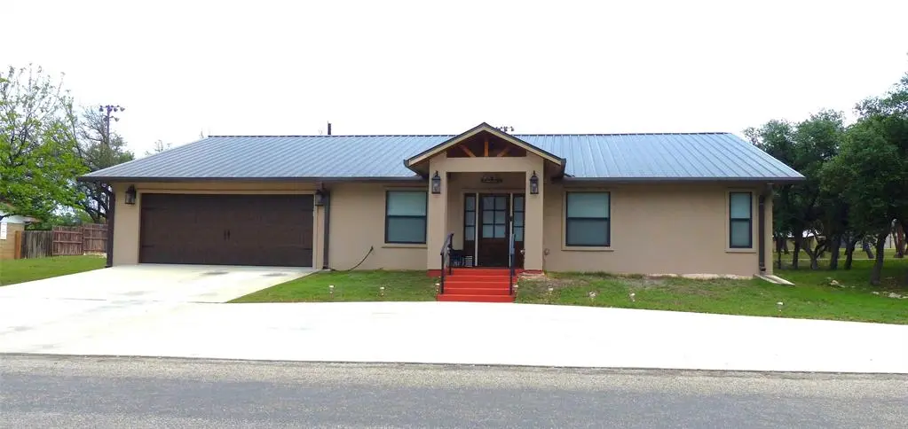 125 Parkview, Brady, TX 76825