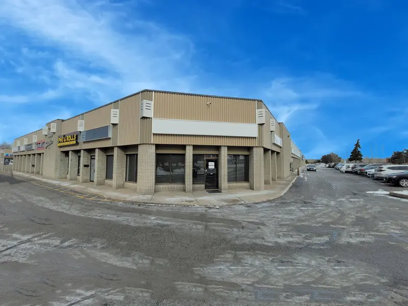 4300 Steeles AVE W #Unit 31, Vaughan, ON L4L 4C2