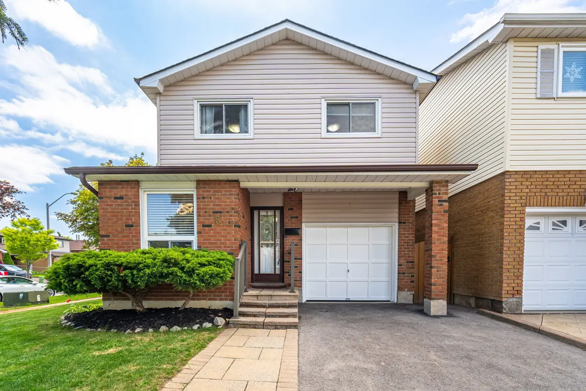 6 Winterfold DR, Brampton, ON L6V 3T1