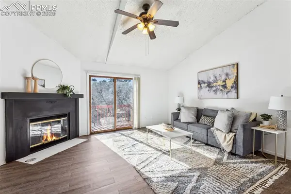 6447 Jonathan CT, Colorado Springs, CO 80918