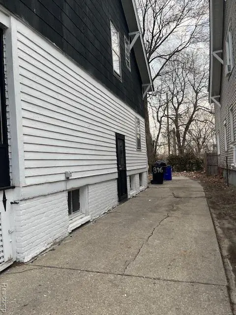816 Algonquin ST, Detroit, MI 48215