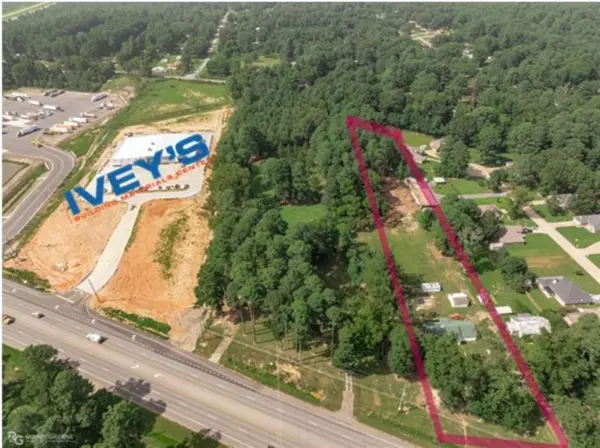 5244 N Market Street, Shreveport, LA 71107